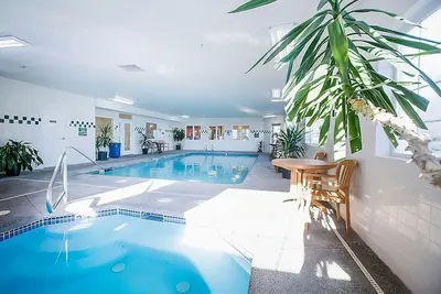 Image de Budget-Friendly Accommodation in Red Lion McMinnville! On-site Pool!