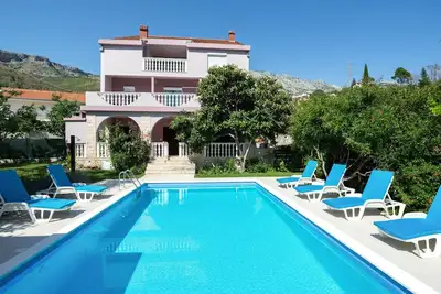 Image de Magnifique maison Ă Zrnovnica avec WiFi