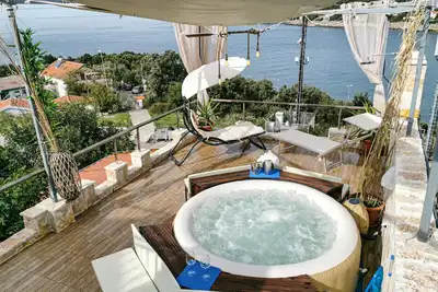 Image de Bel appartement à Utjeha avec jacuzzi
