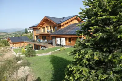 Image de Chalet L'Ecrin classified 5* 500 m² with 130 m2 of Wellness Spa Fitness Cinema