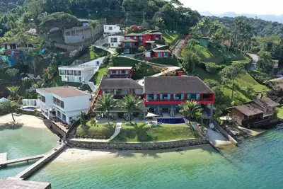 Image de Ang006 - Magnifique maison en bord de mer Ă Angra