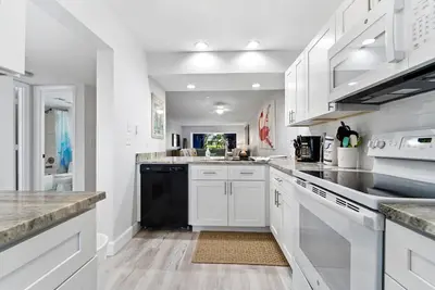 Image de Siesta Dunes 6-102, Peaceful Garden View Unit, 2br/2ba, 1st Floor Condo