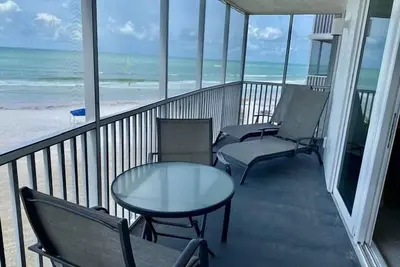 Image de Crystal Sands Tower Unit 402 - Beachfront