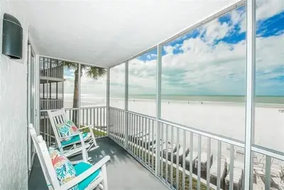 Image de Crystal Sands Tower Unit 204 - Beachfront