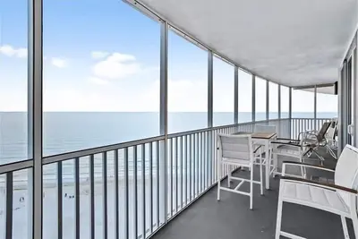 Image de Crystal Sands Tower Unit 1202 - Beachfront