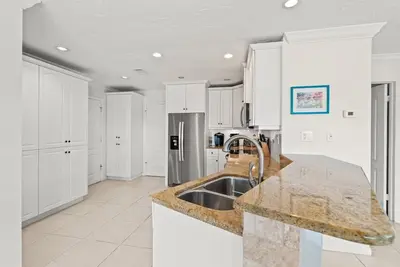 Crystal Sands Villa 11 - Private Beach