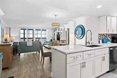 Image de Crystal Sands Tower Unit 904 - Beachfront