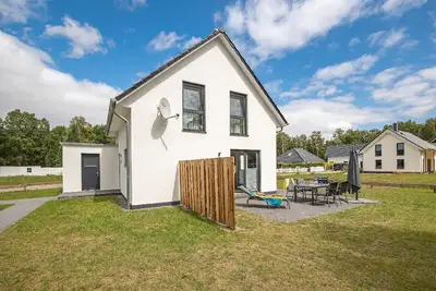 Image de Maison de vacances Bodstedt pour 1 - 6 personnes avec 3 chambres à coucher - Maison de vacances