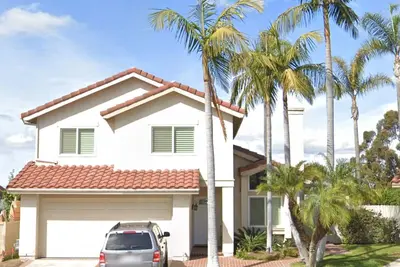 Image de Tranquil 3 bed 2. 5 bath Home with panoramic views and private backyard