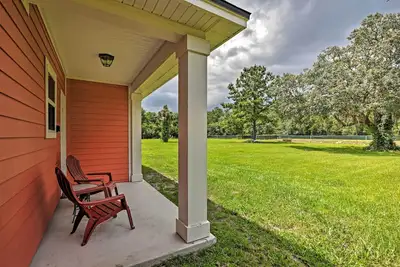 Image de Pet-Friendly Palakta Duplex with Patio + Yard!