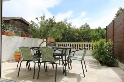 Image de Mazet pour 4 personnes dans un domaine avec piscine et terrain de tennis situé au Golfe de. . .