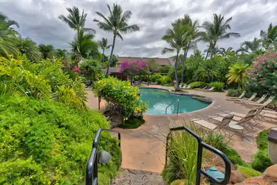 Image de Serene, tropical getaway with fast WiFi, loft, pools, hot tubs & tennis
