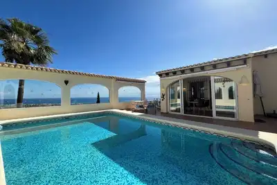 Image de T-0121 Belle Villa avec vue panoramique sur la mer