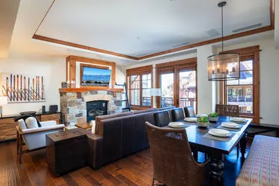 Image de Luxury 2 Bd/2 Ba in the Heart of the Village at Northstar!