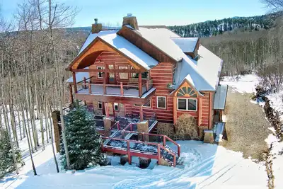 Image de Large Deck with Hot Tub | Pets | Angel Fire Villa