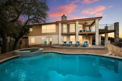 Image de Lake Travis Villa w/ Hot Tub, Pool & Game Room