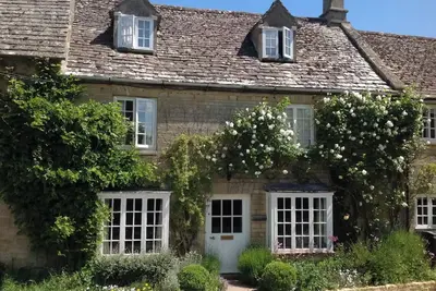 Image de Beautiful 4 bedroom character cottage in Bledington nr Stow on Wold Oxfordshire
