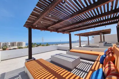 Image de Seasonal Discounts! ! ! ! Boutique Condo!