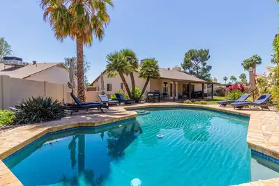 Image de Breakfast And Tiffany's:  Shop, Eat, Relax, Repeat!