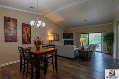 Image de 2br Condo Near The Strip ~ 2 Pools ~ Free Tickets Included! (Fha-27)