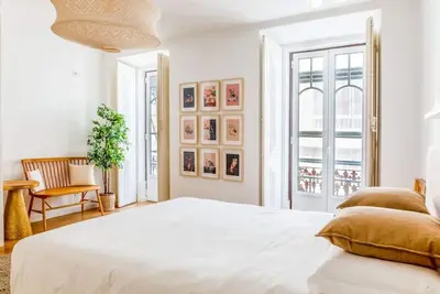 Image de 3-bedroom Apt with Private Patio in Cacilhas!