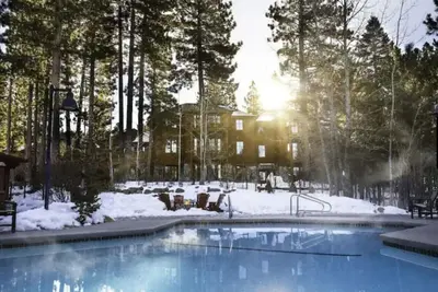 Image de Enjoy New Year's Eve in Lake Tahoe's Incline Village at Hyatt High Sierra Lodge