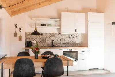 Image de Apartment Alpenrose 61 sqm with balcony, 1 separate bedroom
