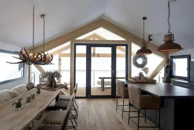 Image de Premium Chalet # 01 with Ir sauna & whirlpool outside