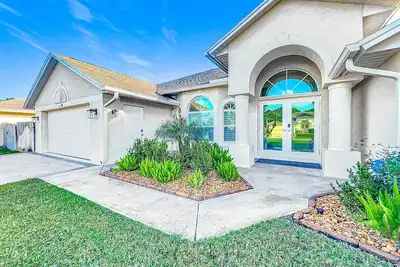 Image de Home Away From Home w/ Private Heated Pool, Game room and quiet place to relax!
