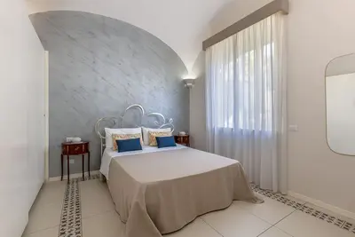 Image de Small Court Maison