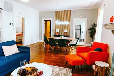 Image de Modern Boho Bungalow with Great Walkability to Charm Heights Strip!