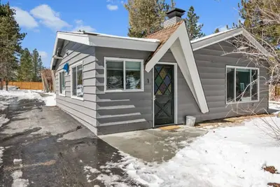 Image de Blue Bear Lodge Cabin - Indulge in Mountain Modern