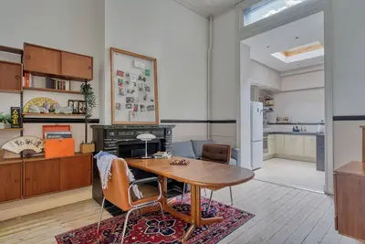 Image de 0)Vintage Heaven 55m2 w\/4. 5 m ceiling Full kitchen