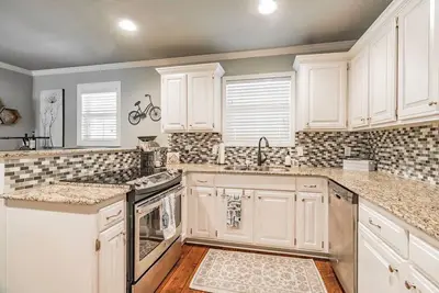 Image de Royal Landing ~ Mtb Friendly + Close to Downtown