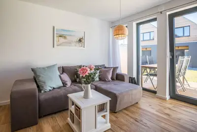 Image de Beach House beach bunk at the family lagoon!