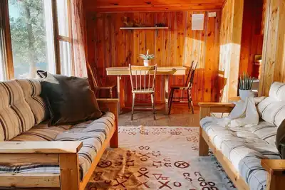 Image de Bowerbird Beach Camp Cabin #3