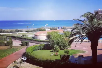 Image de Vue magnifique sur la Mer depuis la terrasse!