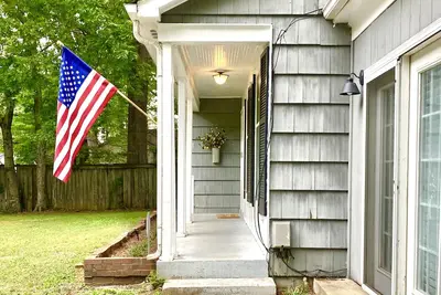 Image de The Cottage by Mtsu