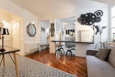 Image de Entire Flat\/ 6 Bedroom & 6 Bathrooms @ Historical Center\/ with Lift! ! !