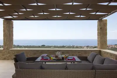 Image de Kika Residences Where Privacy, Luxury, and Value Meet! \nLuxury Villa