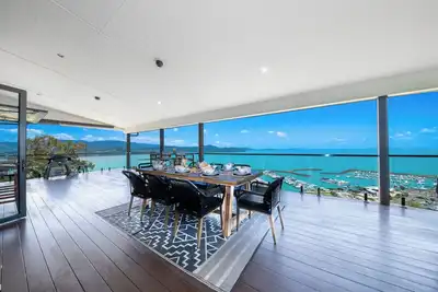 Image de Luxury 4 bedroom holiday home with Ocean Views