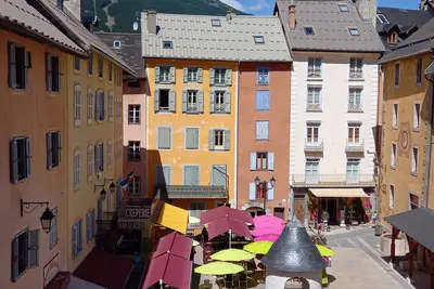 Image de Appartement de charme le 1707 au cœur de la cité historique Vauban
