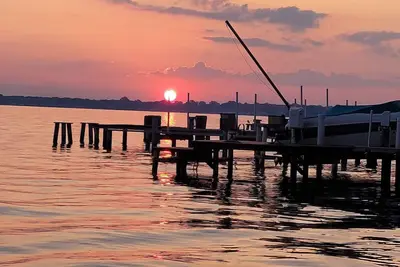 Image de Graber's Lake Getaway- Clean and Beautiful! Great Work from home location!