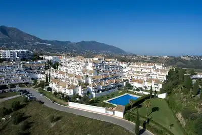 Image de Bright, Spacious Townhouse in Mijas Golf
