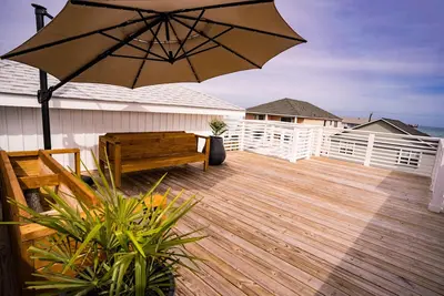 Image de Carolina Beach Home With Rooftop