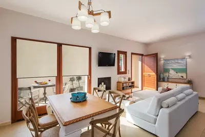 Image de Modern House in the city centre Fira for 5 guests