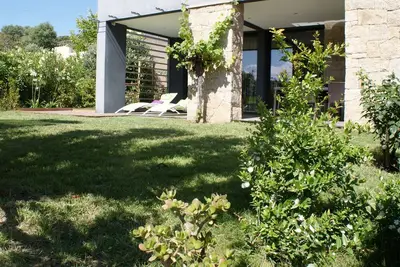 Image de Face mer, 30 m plage, villa standing, climatisée