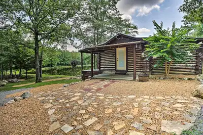 Image de 1950's Serenity Pond Cabin w/ View: Peace & Quiet!