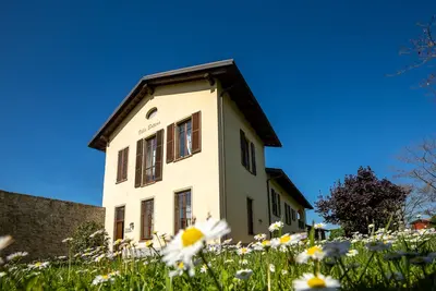 Image de Villa Bottera whit Jacuzzi in the garden from Langhe/Alba and the Alpi