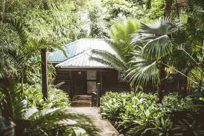 Image de Beautiful Lodge Suite with Balcony, Jungle Views, and Two Queen Beds